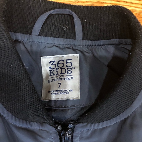 Boys jacket - Picture 3 of 9